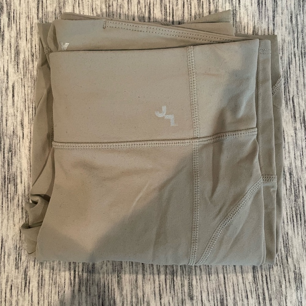 Joy Lab Target brand cropped leggings